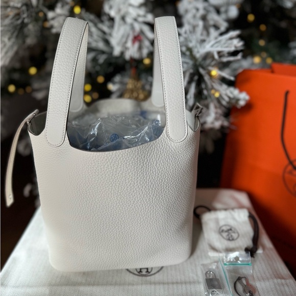 Brand new Hermes Picotin 22 Clemence purchased on 12/26/2025